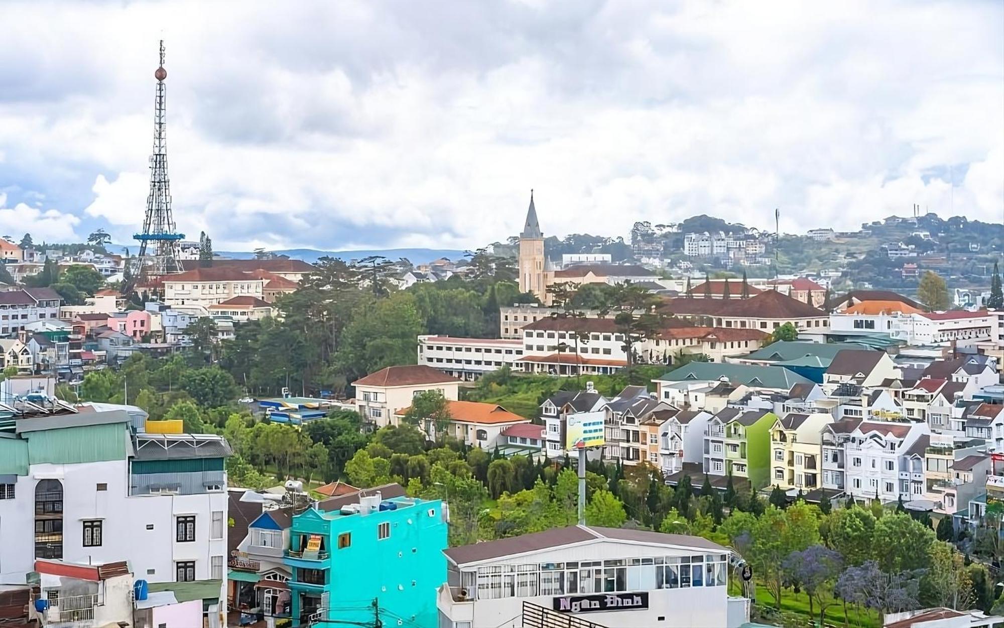 Sky House Hotel Da Lat City ภายนอก รูปภาพ